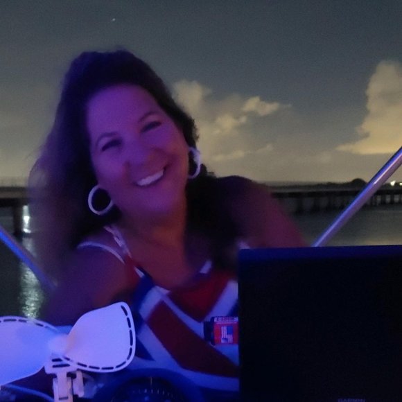 Meet your Posher, Michelle - Picture 1 of 1